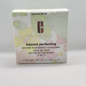 Clinique Beyond perfect Powder foundation